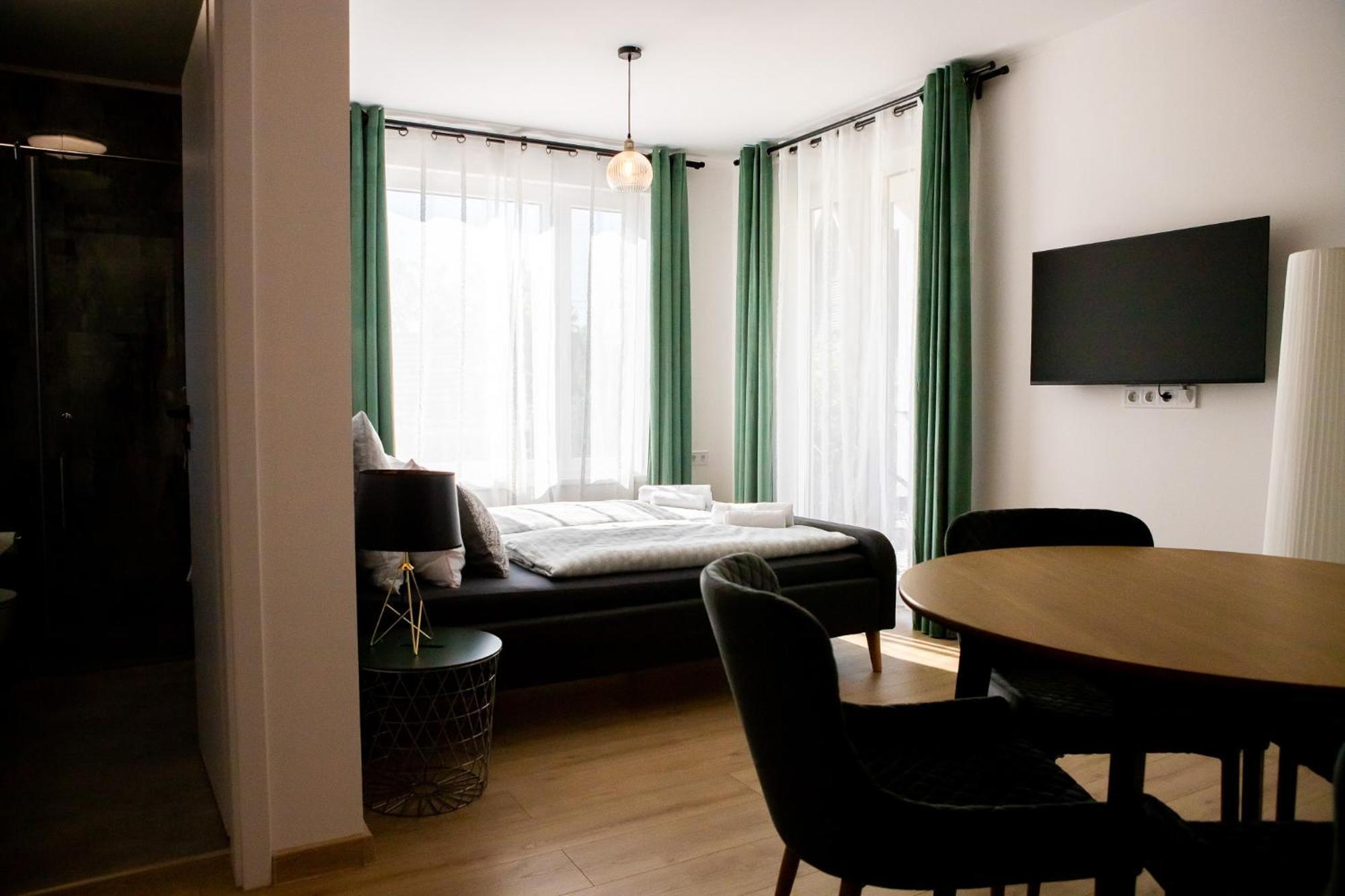 Major Apartmanhaz *