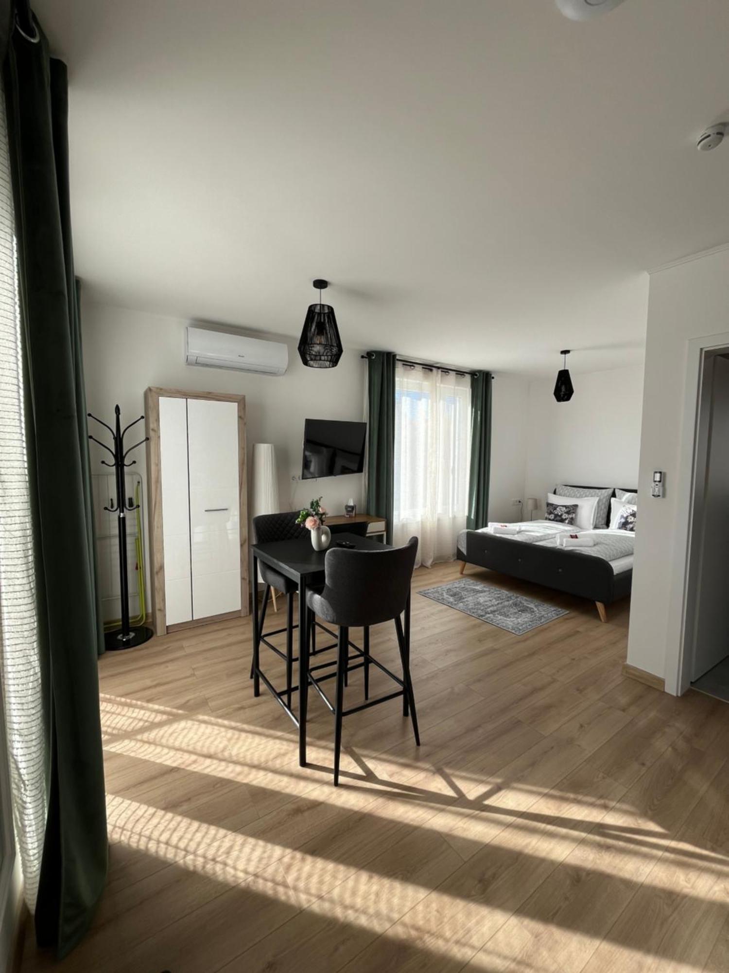 Major Apartmanhaz Apartment